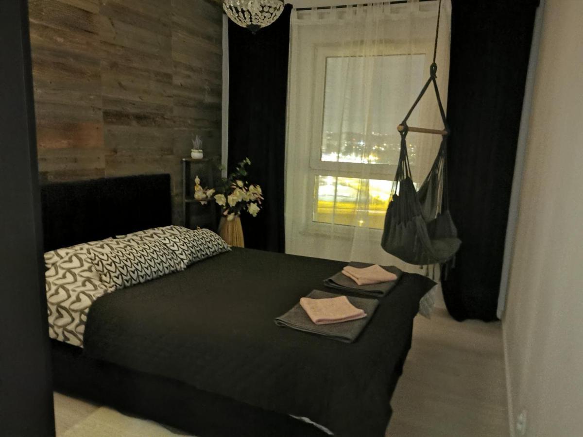Apartament Przy Bursztynowym Stadionie Gdansk Exterior foto